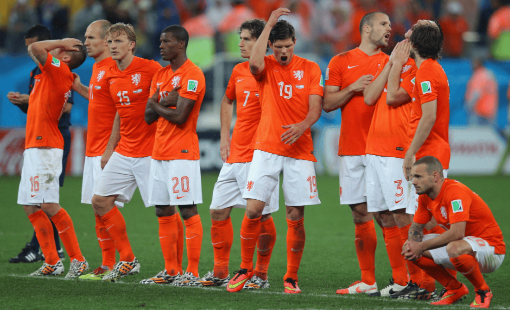 战术对决:欧国联比赛防线破解 战术对决:欧国联比赛防线破解