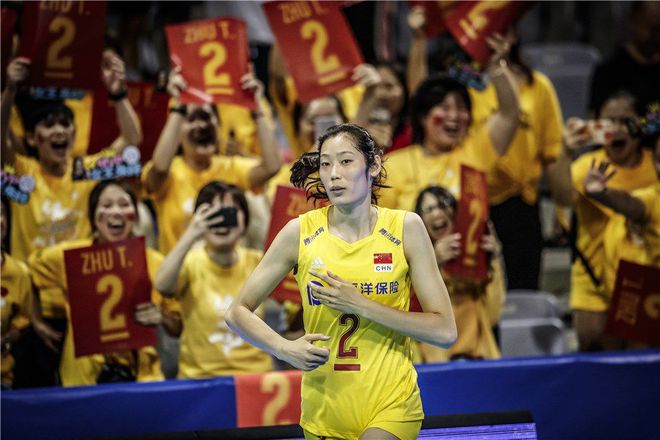 乌兹别克女排火力全开,破格进入决赛 乌兹别克女排火力全开,破格进入决赛