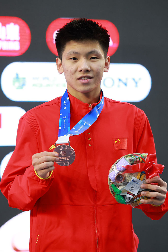 利记官方网站-拉脱维亚跳水选手飒爽英姿，夺得银牌