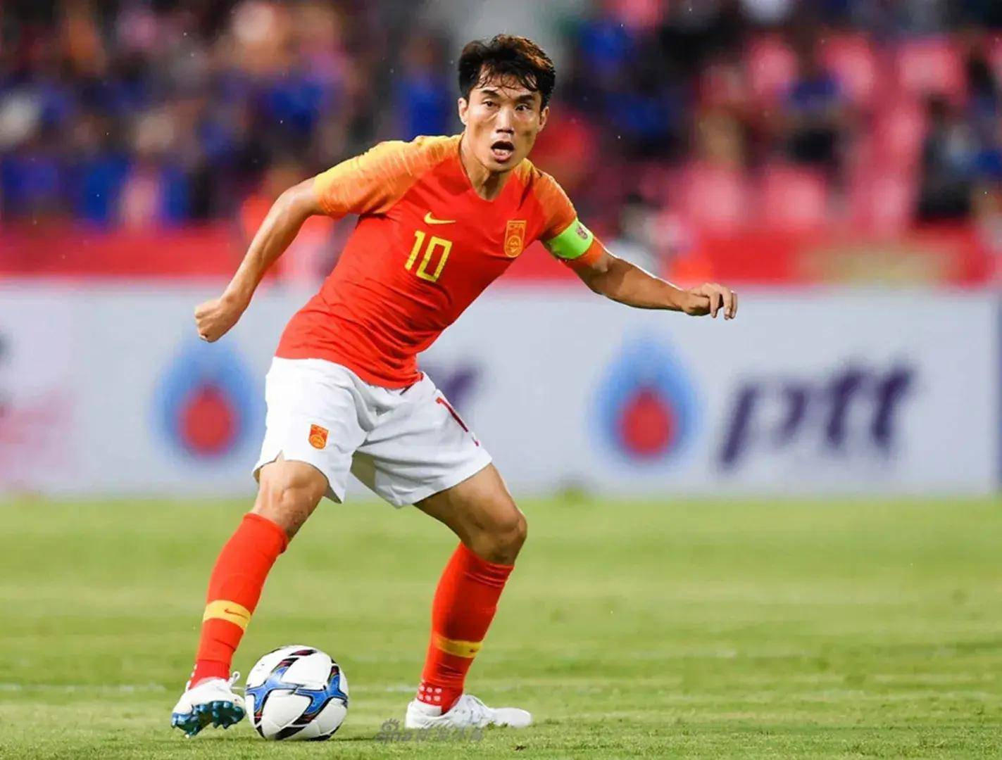 利记官网-中国职业足球联赛球员实力强劲，比赛激烈