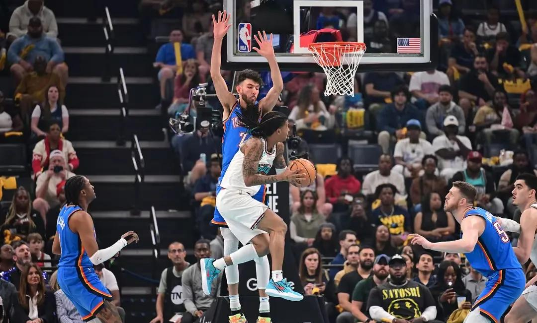 利记官方网站-灰熊客场连胜，杰伦-布朗全场高效表现，砍下29分